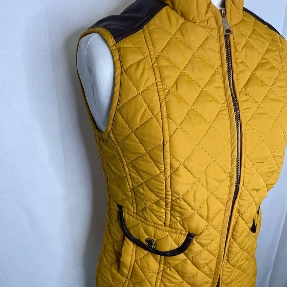 NWOT Hollyland Puffer Vest | Size Small - Picture 2 of 5